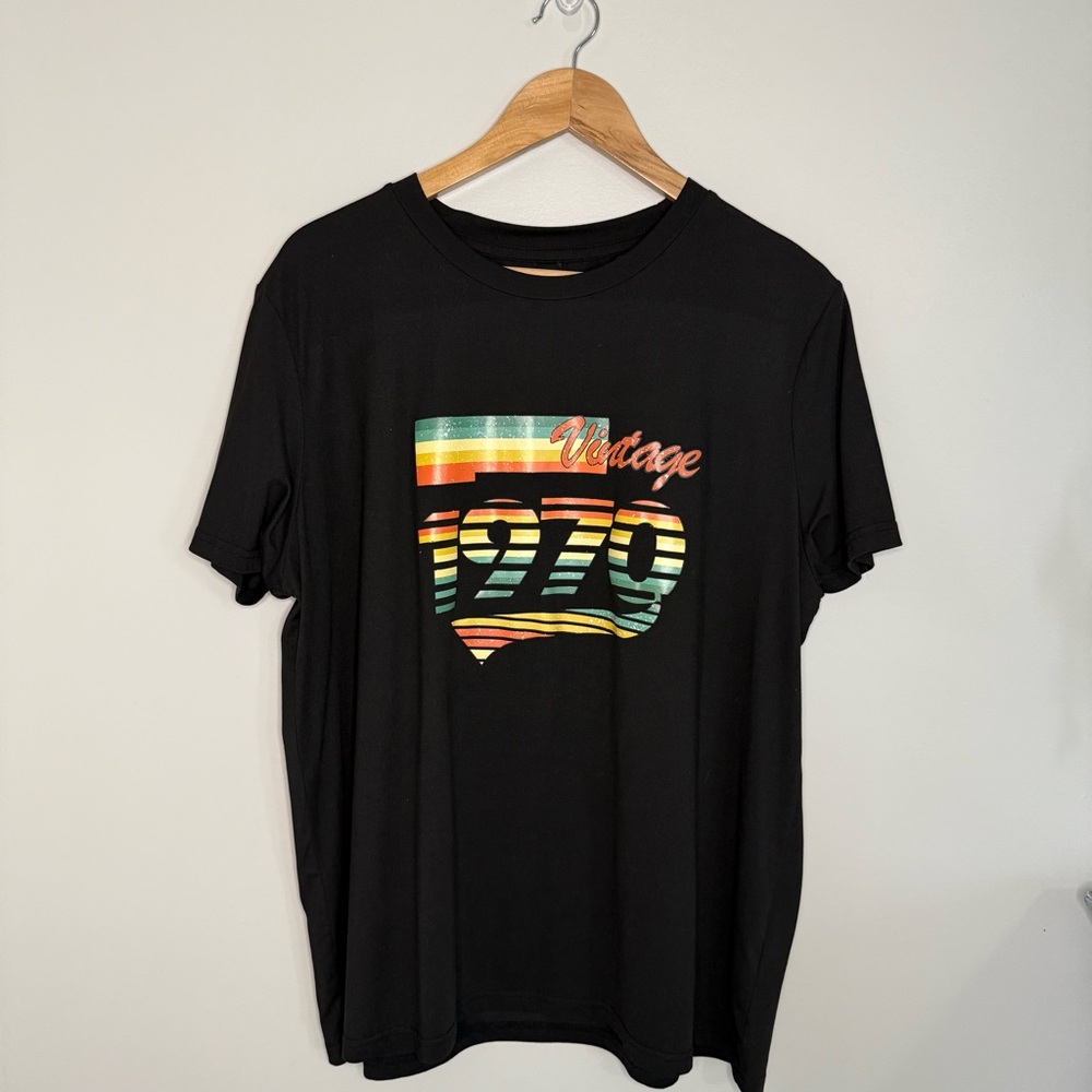 Vintage 1970 Graphic Tee - Picture 2 of 6